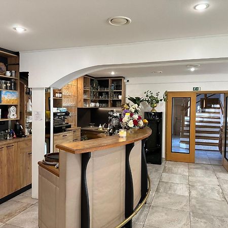 Golden Golem Hotel & Spa Prague Ngoại thất bức ảnh