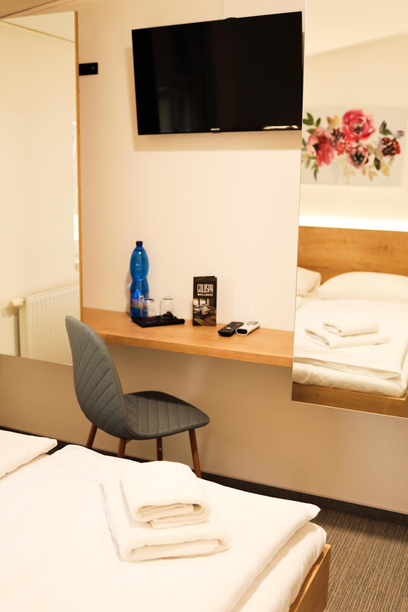 Golden Golem Hotel & Spa Prague Ngoại thất bức ảnh