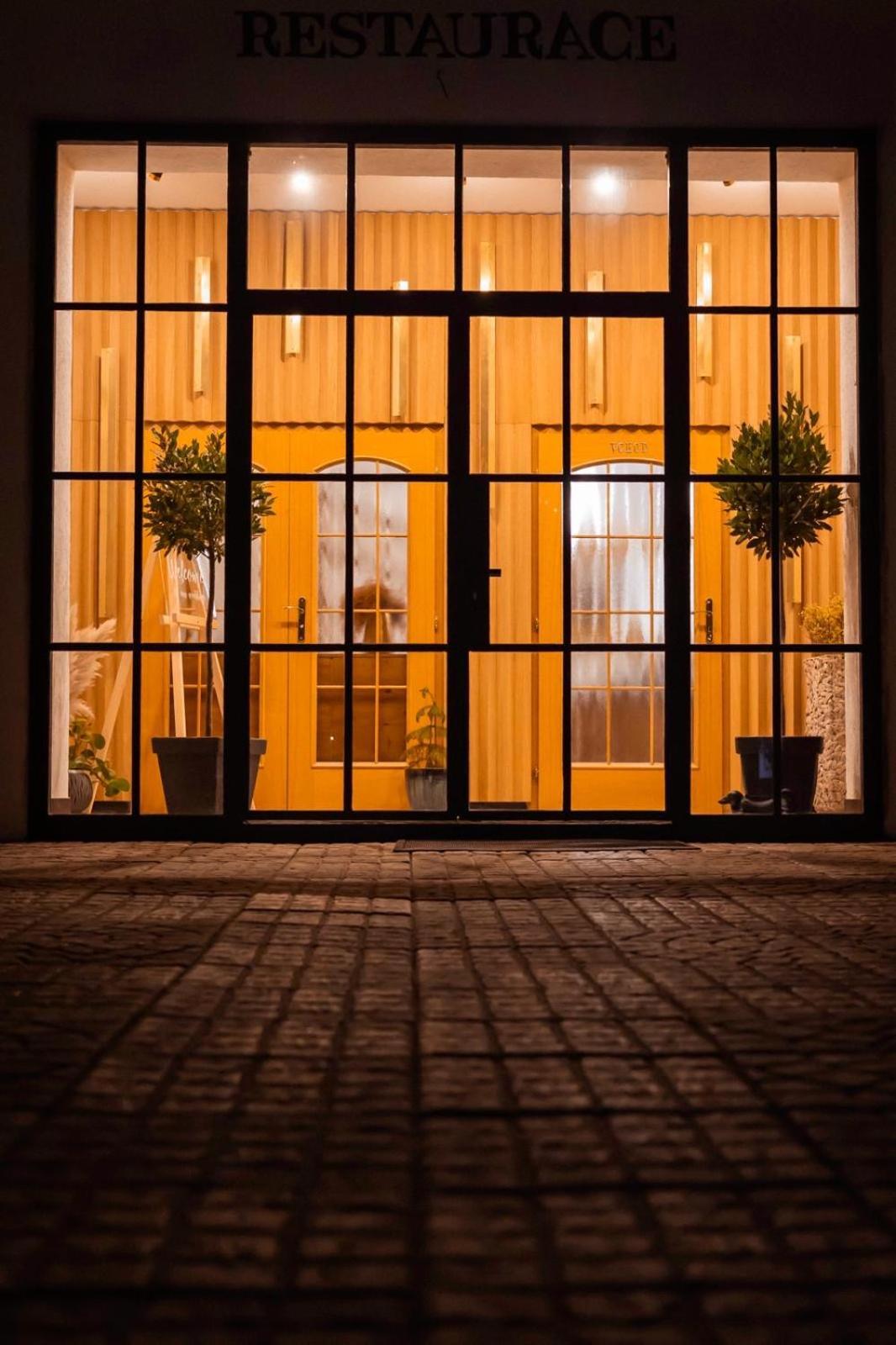 Golden Golem Hotel & Spa Prague Ngoại thất bức ảnh