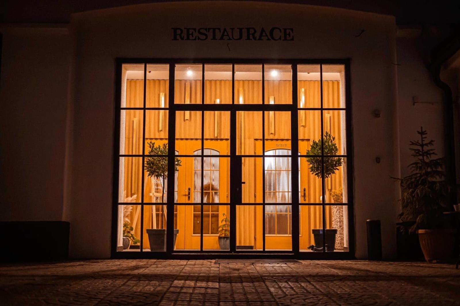 Golden Golem Hotel & Spa Prague Ngoại thất bức ảnh