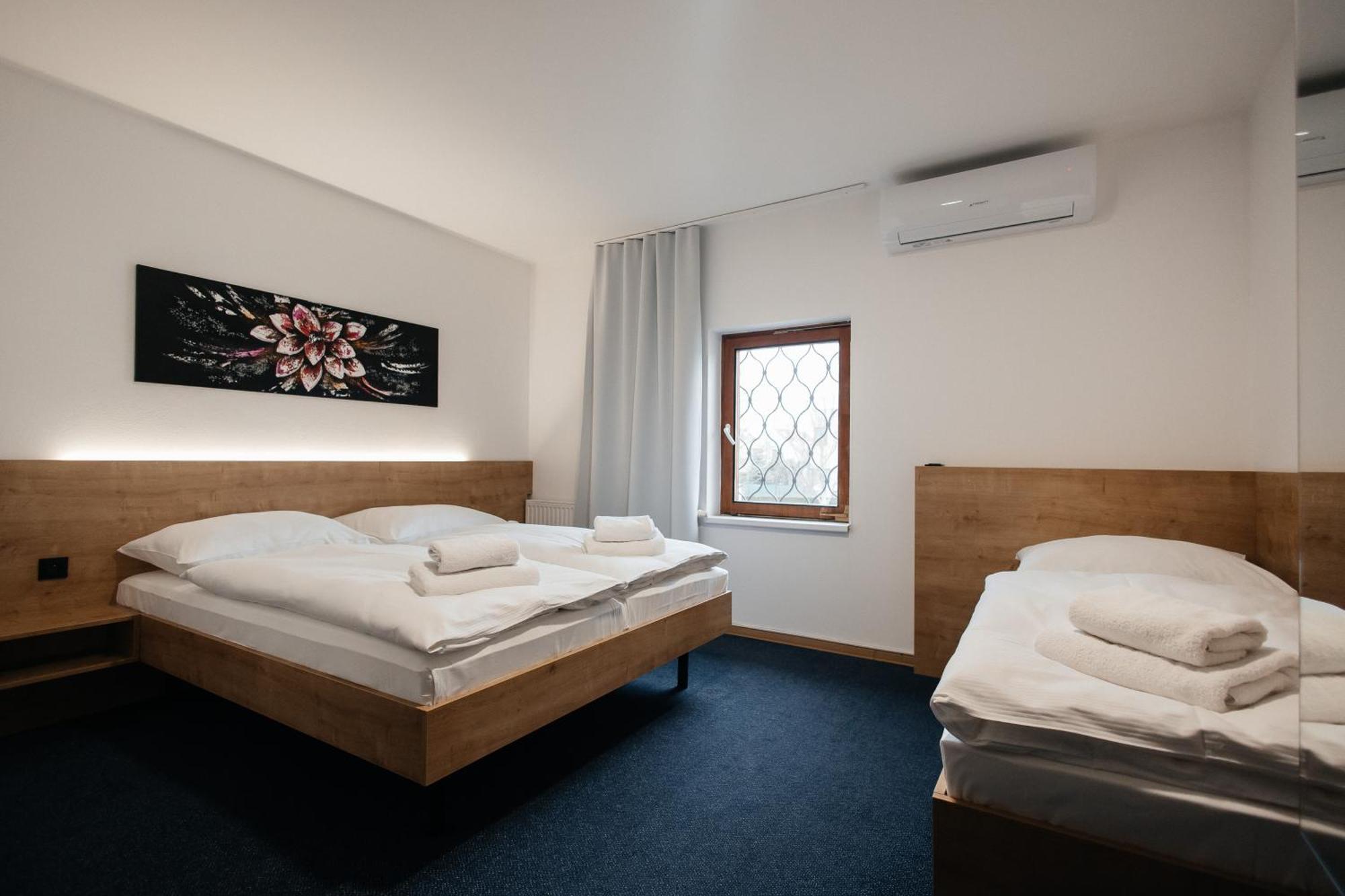 Golden Golem Hotel & Spa Prague Ngoại thất bức ảnh