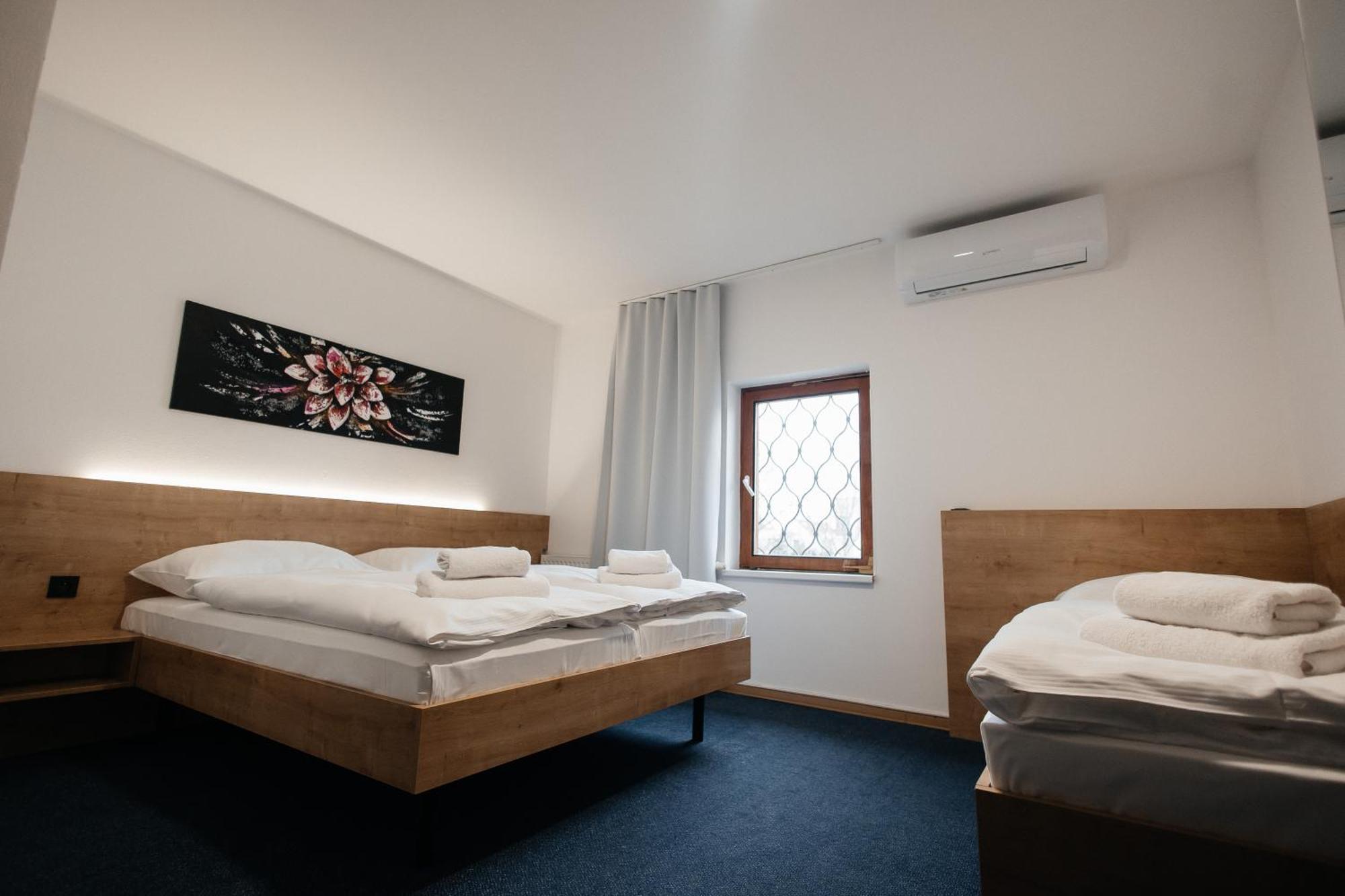 Golden Golem Hotel & Spa Prague Ngoại thất bức ảnh