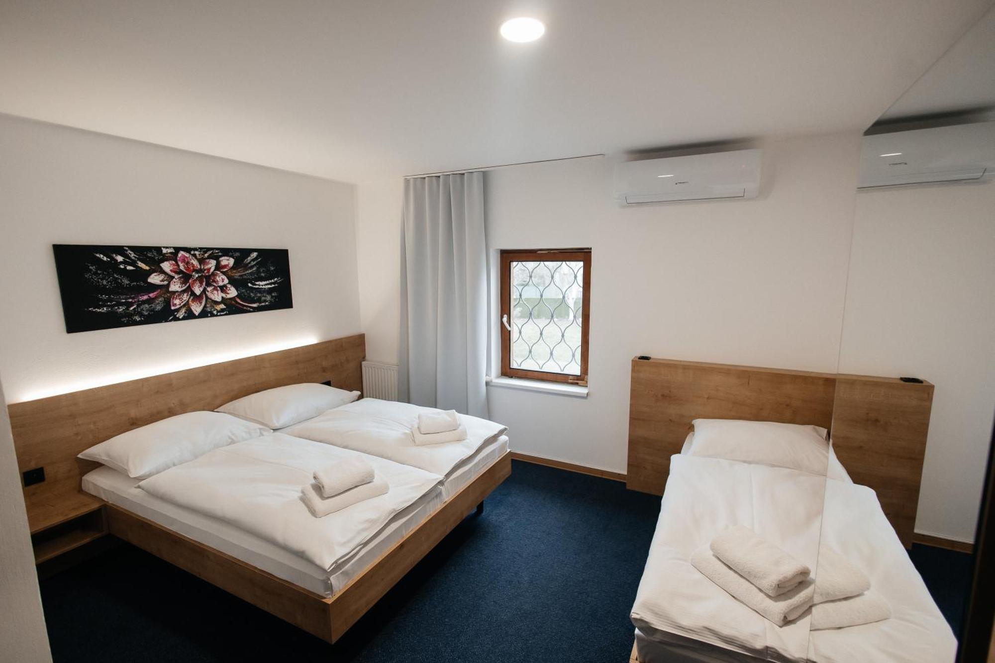 Golden Golem Hotel & Spa Prague Ngoại thất bức ảnh