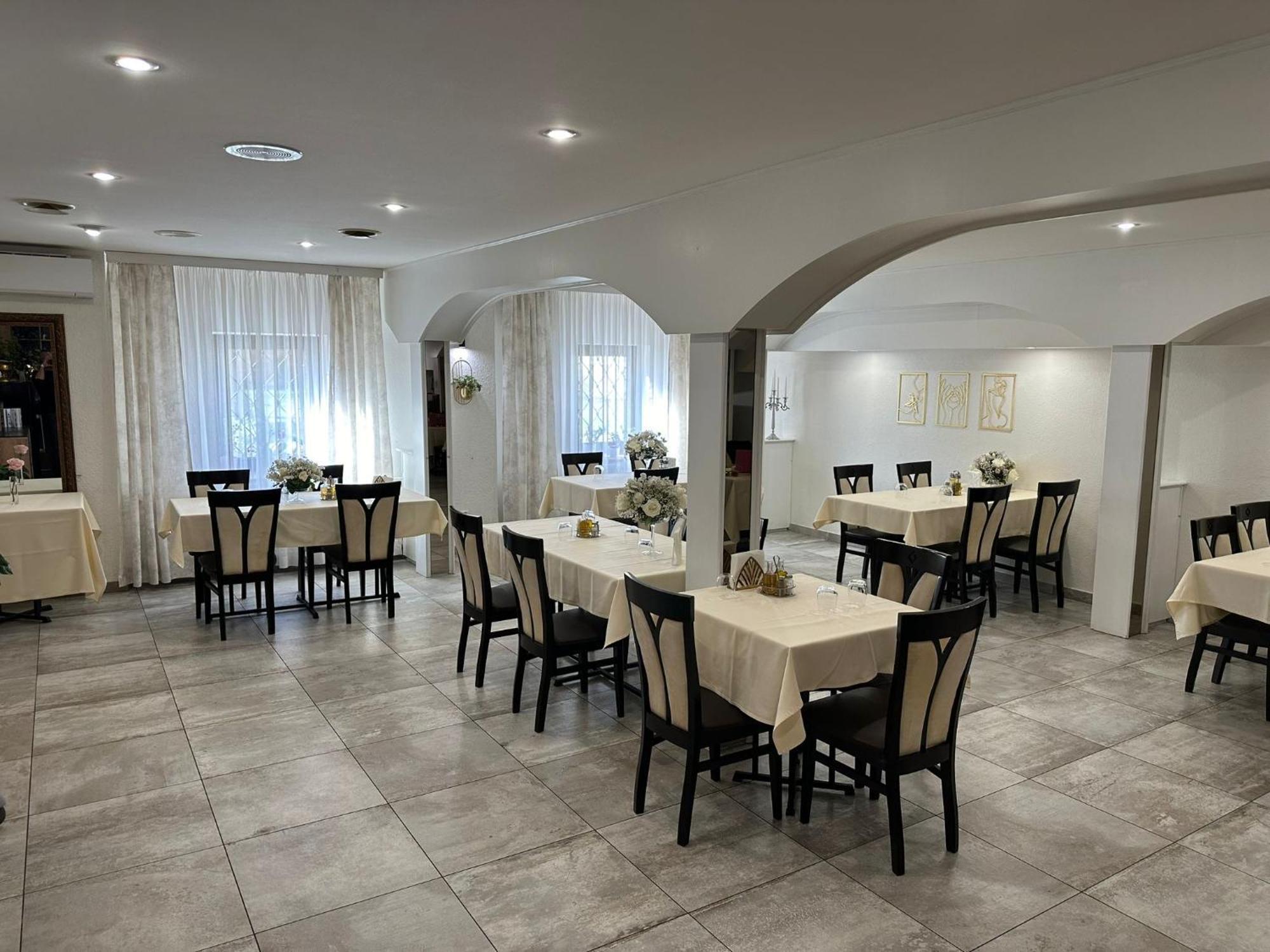 Golden Golem Hotel & Spa Prague Ngoại thất bức ảnh