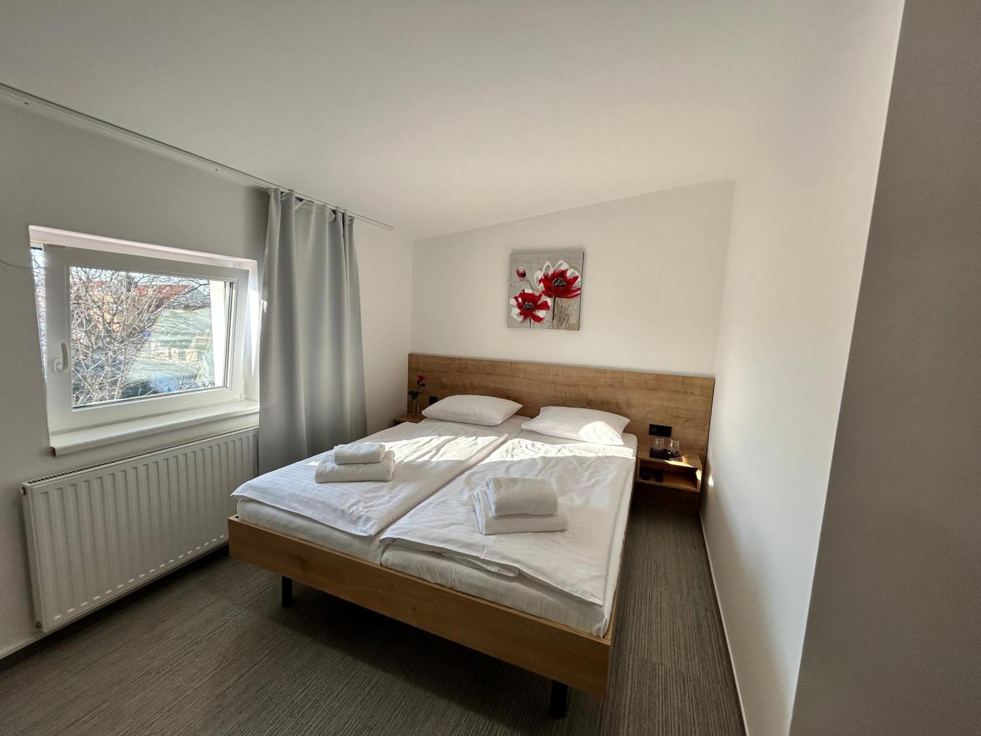 Golden Golem Hotel & Spa Prague Ngoại thất bức ảnh